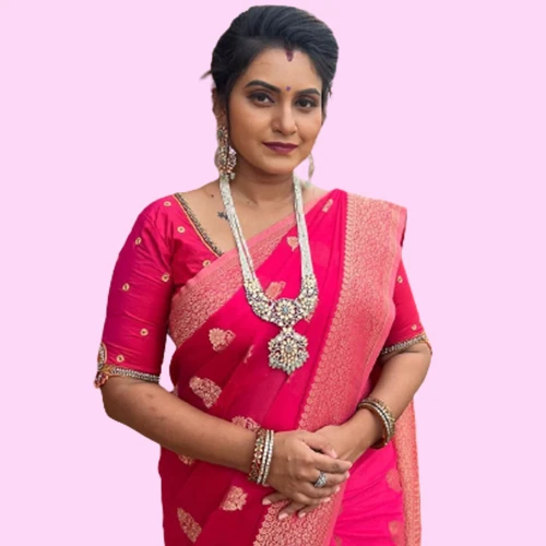 Naveena Yata